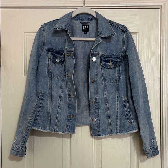 GAP Blue Jean Jacket Fitted Cropped Style - Picture 1 of 5